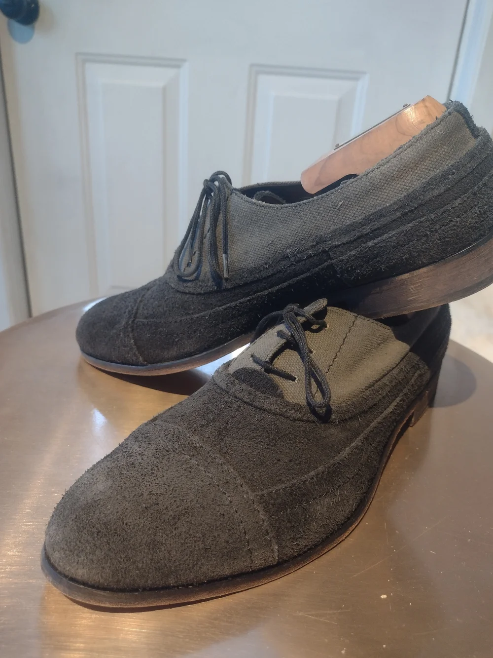 Men's Charcoal Suede Split-Toe Derby Shoes